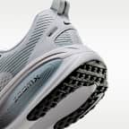 รองเท้าวิ่งโร้ดรันนิ่งผู้ชาย Nike Vomero 18