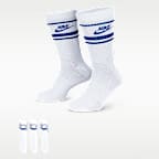 Nike Sportswear Dri-FIT Everyday Essential Crew Socks (3 Pairs)
