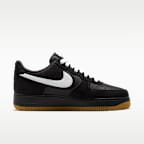 รองเท้าผู้ชาย Nike Air Force 1 '07 LV8
