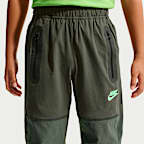 Pantaloni in tessuto Nike Tech – Ragazzo
