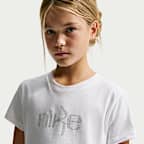 Nike Sportswear Older Kids' (Girls') Cropped T-Shirt