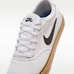 ナイキ SB クロン 2 キャンバス スケートボードシューズ