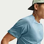 เสื้อวิ่งแขนสั้นผู้ชาย Nike Stride Aero-FIT