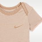 Conjunto de mono y joggers a rayas para bebé Nike