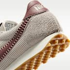 รองเท้าผู้หญิง Nike LD-1000 SE