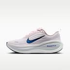 Nike Vomero Plus Straßenlaufschuh (Damen)