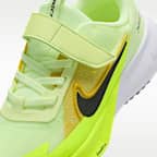 Nike Sonic Fly 小童跑鞋