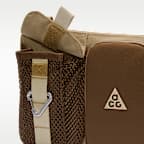 Nike ACG "DAYMAX" Crossbody Bag (3L)