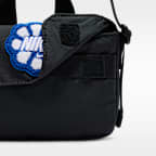 Nike 大童斜背包 (1 公升)