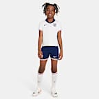 England 2024/25 Stadium Home dreiteiliges Nike Replika Fußballtrikot-Set (jüngere Kinder)