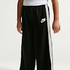 Conjunto deportivo para pistas de dos piezas Nike Retro Remix para niños talla pequeña