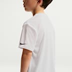 나이키 스포츠웨어 리틀키즈 드라이 핏 포 더 윈 그래픽 티셔츠 및 쇼츠 세트