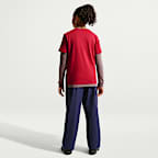 Nike Sportswear Older Kids' T-Shirt