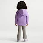 Sudadera con gorro sin cierre de tejido Fleece Studio infantil Nike Sportswear