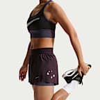 나이키 스위프트 여성 드라이 핏 미드라이즈 투인원 러닝 쇼츠