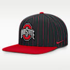 Gorra universitaria Nike Dri-FIT ajustable para hombre Ohio State Primetime Pin Stripe 2-Tone