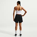 Camisola sem mangas com sutiã de desporto almofadado de suporte médio Nike One para mulher