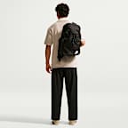 Nike Sportswear Club 男款直筒彈力褲