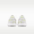Nike Tiempo Reactgato Indoor/Court Low-Top Football Shoes