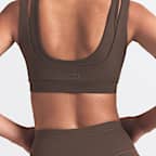 Brassière à encolure dégagée et double bretelle NikeSKIMS Matte pour femme