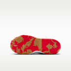 Tenis de básquetbol para niños grandes Nike Team Hustle D 12