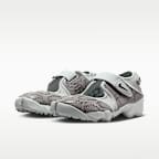 Nike Air Rift 女鞋