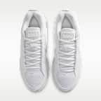 Tenis de básquetbol LeBron Witness 9