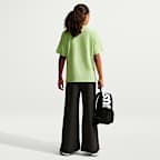 Playera para niños talla grande Nike Sportswear