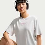 Nike Sportswear Classic Women's Loose T-Shirt