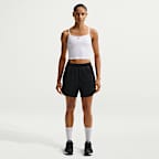 Camisola sem mangas com sutiã de desporto almofadado de suporte médio Nike One para mulher