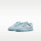 Nike Force 1 Low LV8 EasyOn Younger Kids' Shoes