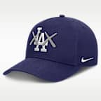 Gorra de rejilla Nike x KAWS Dri-FIT de la MLB ajustable y con estructura A-Frame para hombre Los Angeles Dodgers Rise