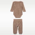 Conjunto de pants y mono de manga larga para bebé (0 a 6 meses) Nike Baby Essentials