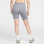 Shorts de ciclismo de tiro alto de 20 cm con bolsillos para mujer Nike One