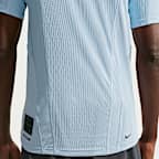 Haut à manches courtes Dri-FIT ADV Nike Tech pour homme