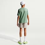 Playera de entrenamiento con gráfico Dri-FIT para niño talla grande Nike Multi