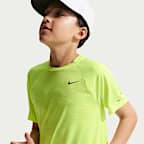 Nike Stride Older Kids' Dri-FIT Short-Sleeve Top