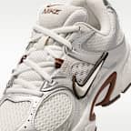 Nike V5 RNR Women's Shoes with Reflective Design Accents