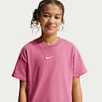 T-Shirt Nike Sportswear Essential για μεγάλα κορίτσια