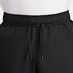 Pants Dri-FIT versátiles con dobladillo abierto para hombre Nike Form