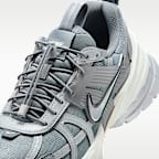 나이키 V2K 런 여성 신발