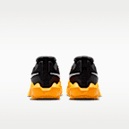 Tenis de básquetbol para niños grandes Nike S.T. Dynamite
