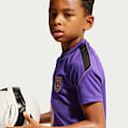 FC Barcelona Strike Away Kobe Dri-FIT Fußball-Kurzarmshirt (ältere Kinder)