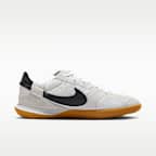 Chaussure de foot basse Nike Streetgato