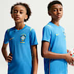 Brazil Academy Pro Older Kids' Nike Dri-FIT Football Short-Sleeve Knit Top
