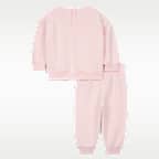 Nike Baby (0–9M) Essential Fleece 2-Piece Crew Set