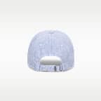 Cappello Nike Club non strutturato in denim con patch