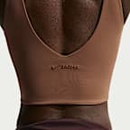 NikeSKIMS Matte Longline-BH mit V-Ausschnitt (Damen)