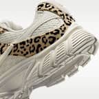 Tenis para mujer Nike V5 RNR Suede