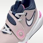 Nike Team Hustle D 11 Younger Kids' Shoes